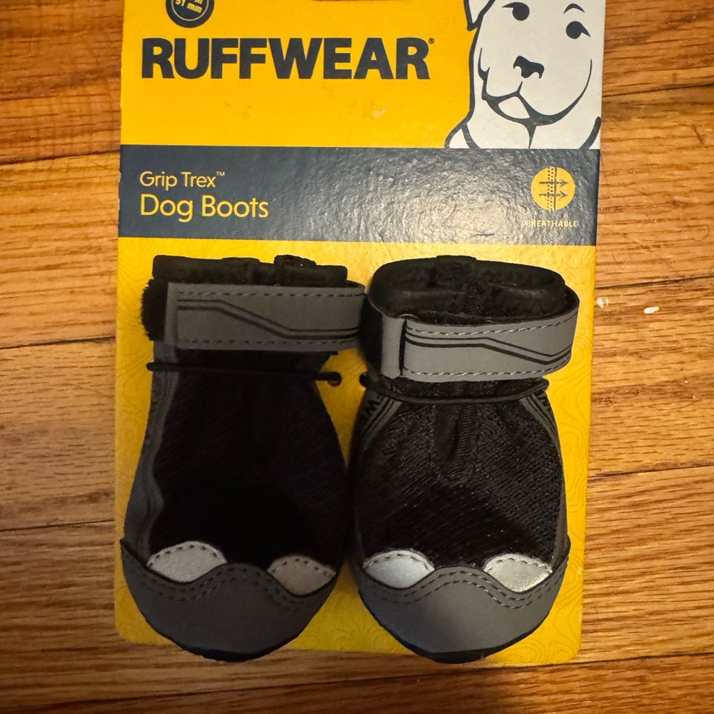 RuffWear Grip Trex Dog Boots — NWT, 2.0 in